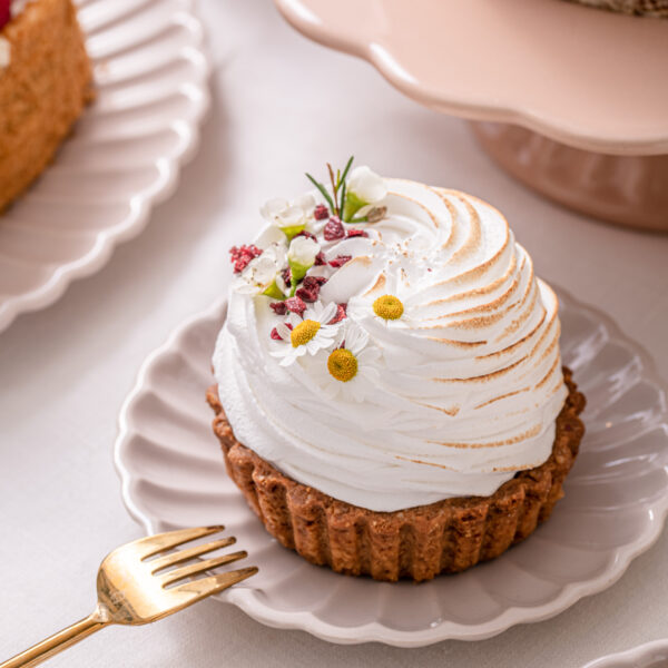 Morenginė tarta su vyšniomis